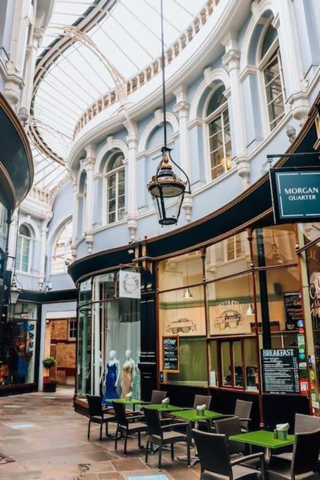 2-Bed Apartment Heart Of Cardiff Luaran gambar