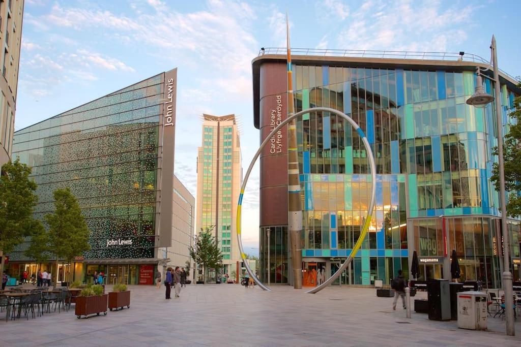 2-Bed Apartment Heart Of Cardiff Luaran gambar
